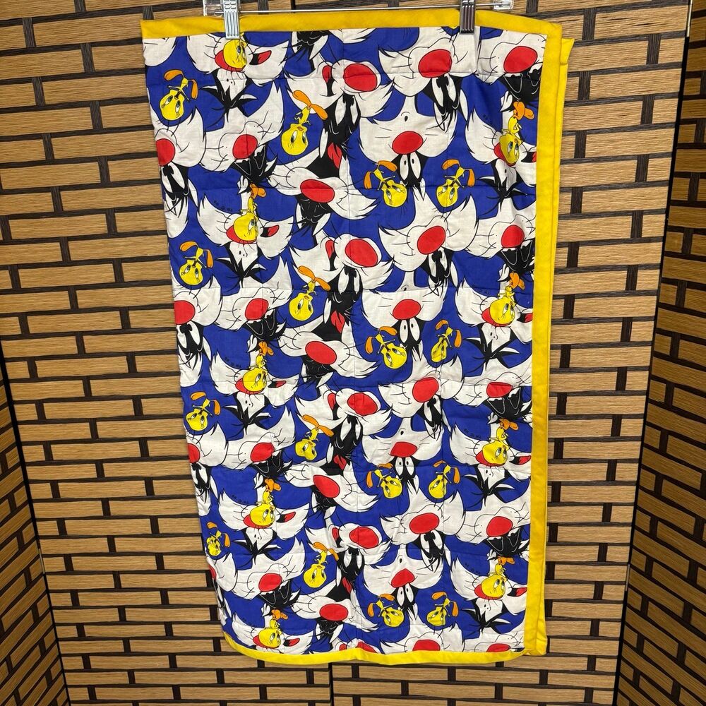 Looney Toons Light‎ Weight Blanket
